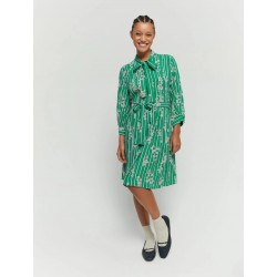 Abito chemisier in crepe stampato verde vista anteriore indossato