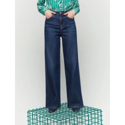 Jeans wide leg blu vista anteriore indossato