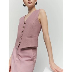 Gilet aderente in jersey rosa vista anteriore indossato