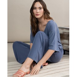 Maglia oversize scollo a V indaco vista indossata anteriore