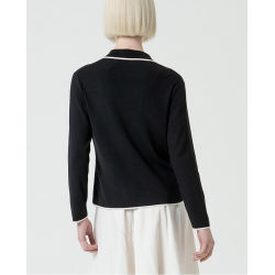 Blazer monopetto in maglia nero con bordi a contrasto bianco vista posteriore indossato