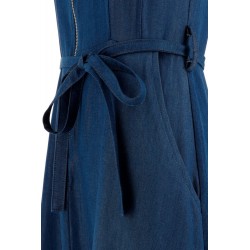 Abito lungo in denim blu vista anteriore  in primo piano in vita