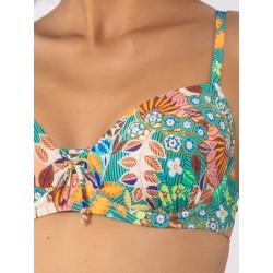 Bikini coppa con ferretto slip con coulisse verde vista anteriore indossato