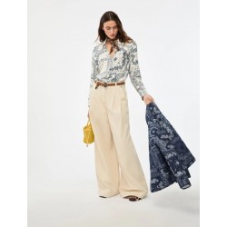 CAMICIA DONNA IN VISCOSA AVORIO FANTASIA BLU - I IBLUES-  vista anteriore indossato