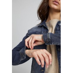 Giubbino di jeans vista anteriore  dettaglio polsini